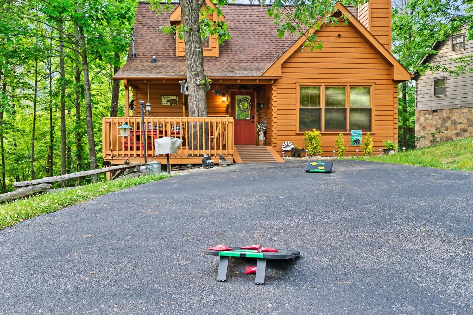 Cozy, Ada Accessible, Family Cabin With Hot Tub Севьервилл Экстерьер фото
